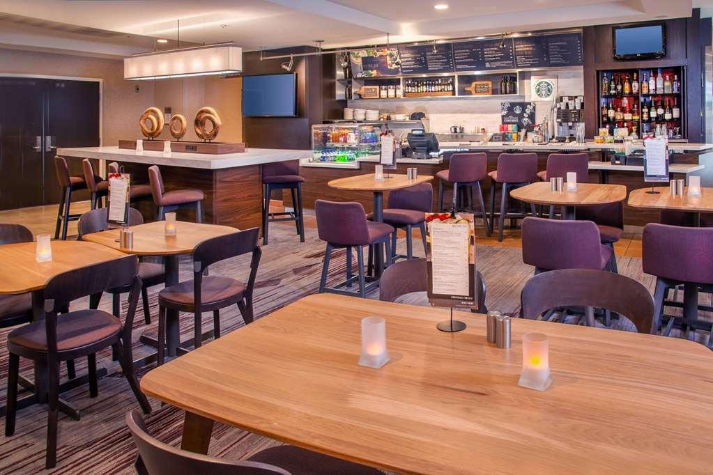 Sonesta Select Allentown Bethlehem Airport Restoran gambar